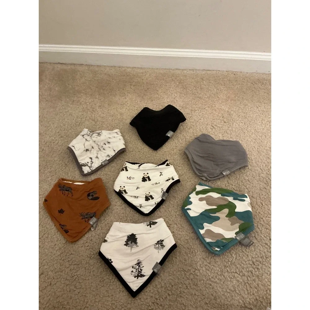Kyle baby bandana bib lot 7 retired prints black white zen tree Canadian camo